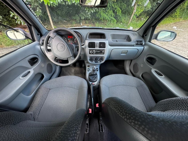 CLIO 1.0 AUTHENTIQUE 16V HI-FLEX 4P MANUAL - 2011 - CAXIAS DO SUL