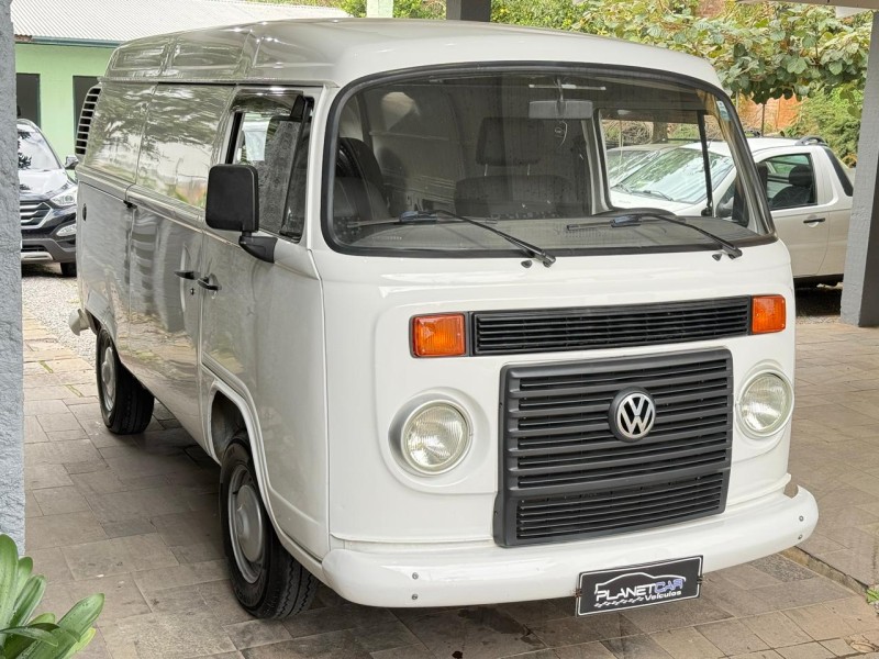 KOMBI 1.4 MI FURGÃO 8V FLEX 3P MANUAL - 2013 - FARROUPILHA