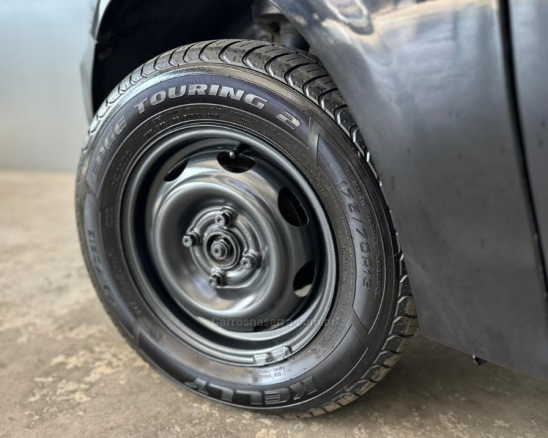 CELTA 1.0 MPFI LIFE 8V FLEX 4P MANUAL - 2011 - VACARIA