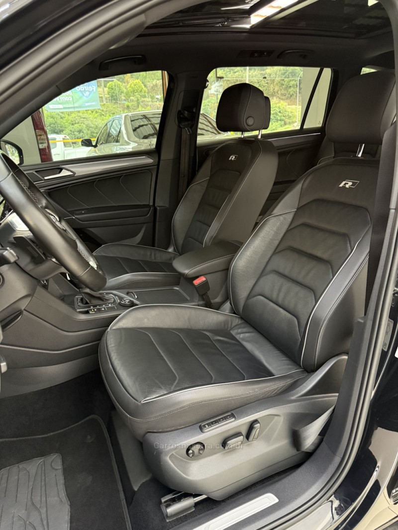TIGUAN 2.0 ALLSPACE R-LINE 350 TSI 4X4 GASOLINA 4P - 2020 - FARROUPILHA