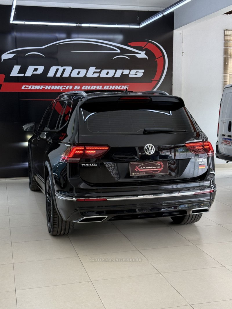 TIGUAN 2.0 ALLSPACE R-LINE 350 TSI 4X4 GASOLINA 4P - 2020 - FARROUPILHA