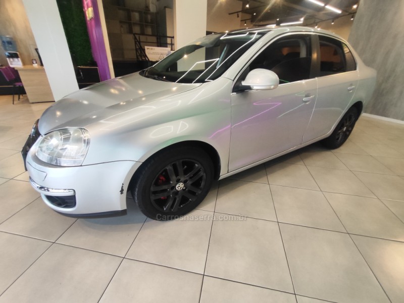 JETTA 2.5 I 20V 170CV GASOLINA 4P TIPTRONIC - 2008 - CAXIAS DO SUL