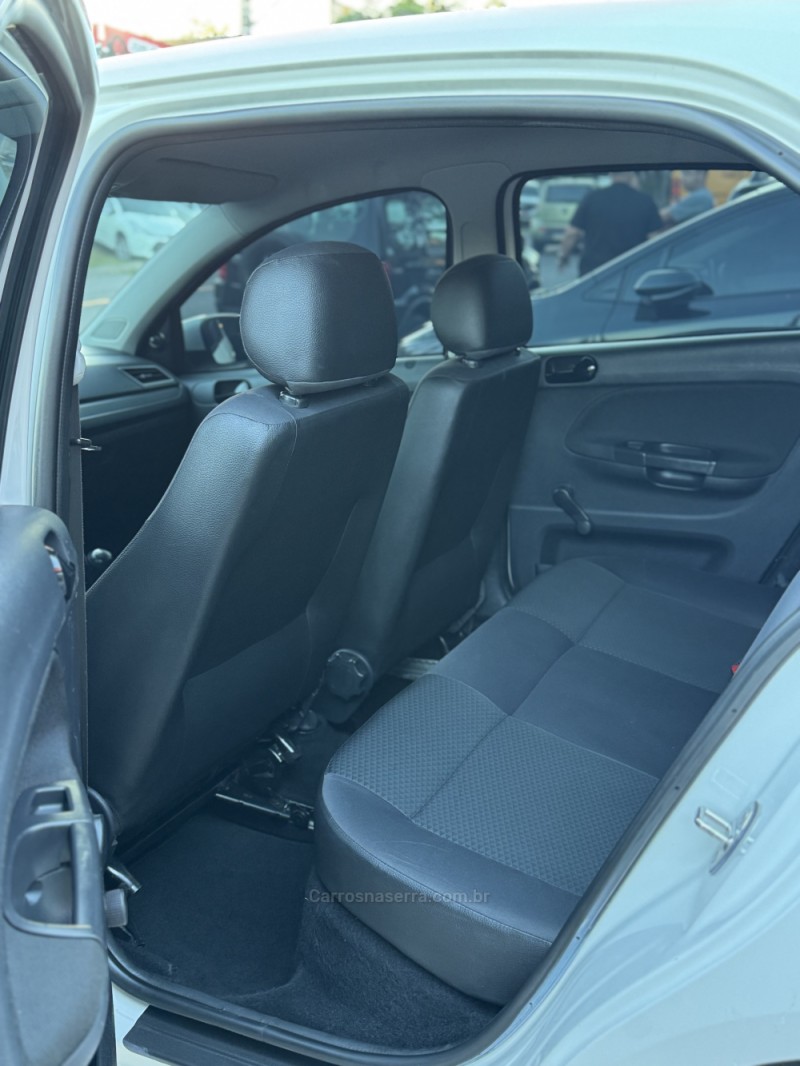 GOL 1.0 12V MPI TOTALFLEX CITY 4P MANUAL - 2023 - NOVO HAMBURGO