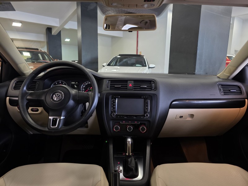 JETTA 2.0 COMFORTLINE FLEX 4P TIPTRONIC - 2012 - CAXIAS DO SUL