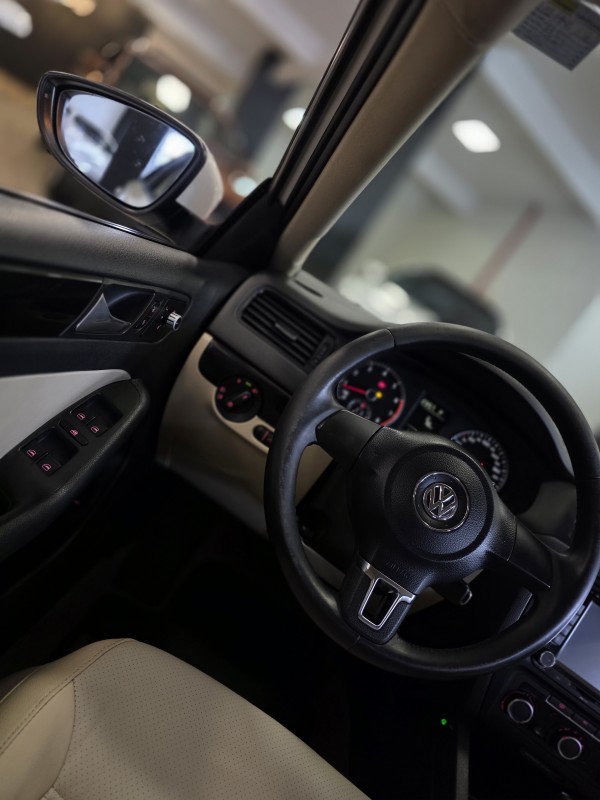 JETTA 2.0 COMFORTLINE FLEX 4P TIPTRONIC - 2012 - CAXIAS DO SUL