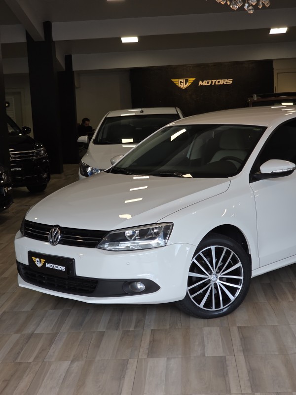 JETTA 2.0 COMFORTLINE FLEX 4P TIPTRONIC - 2012 - CAXIAS DO SUL
