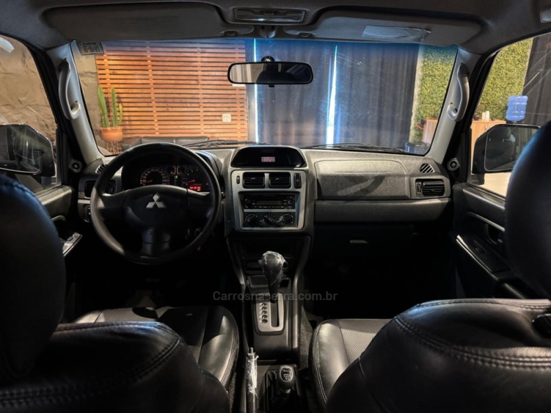 PAJERO TR4 2.0 4X4 16V 140CV FLEX 4P AUTOMÁTICO - 2009 - FARROUPILHA