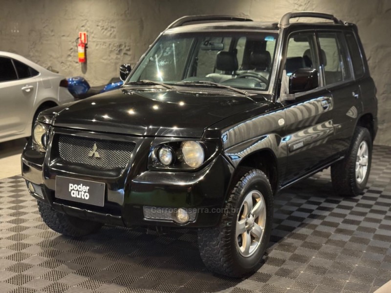 PAJERO TR4 2.0 4X4 16V 140CV FLEX 4P AUTOMÁTICO - 2009 - FARROUPILHA