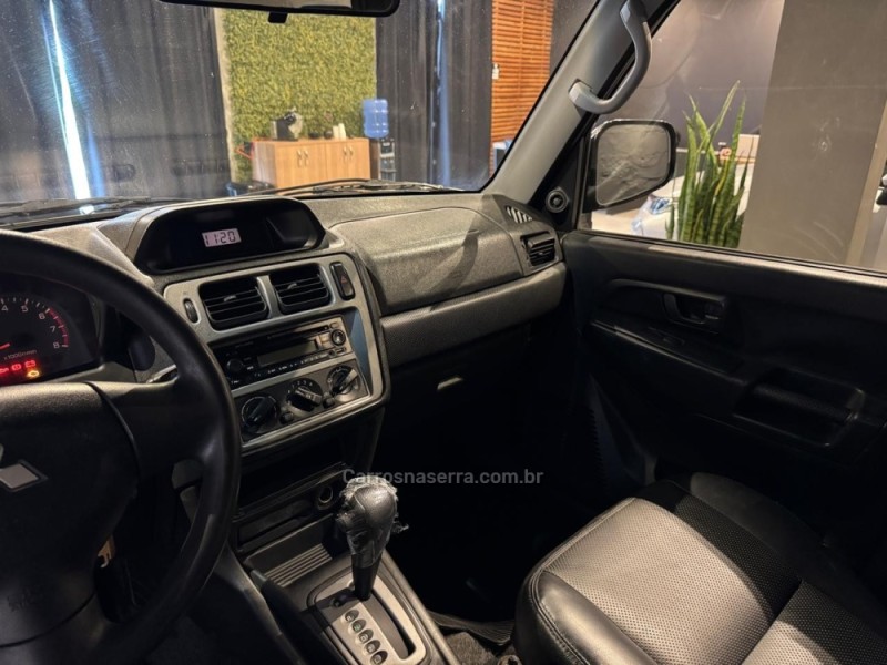 PAJERO TR4 2.0 4X4 16V 140CV FLEX 4P AUTOMÁTICO - 2009 - FARROUPILHA