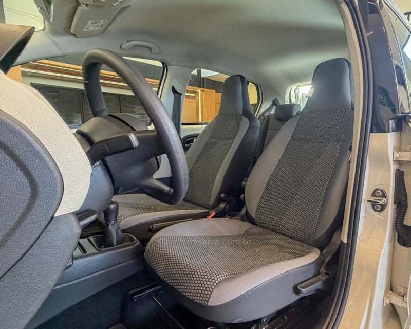 UP 1.0 TSI MOVE UP 12V FLEX 4P MANUAL - 2016 - GARIBALDI