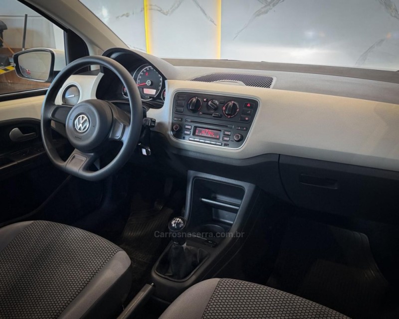 UP 1.0 TSI MOVE UP 12V FLEX 4P MANUAL - 2016 - GARIBALDI