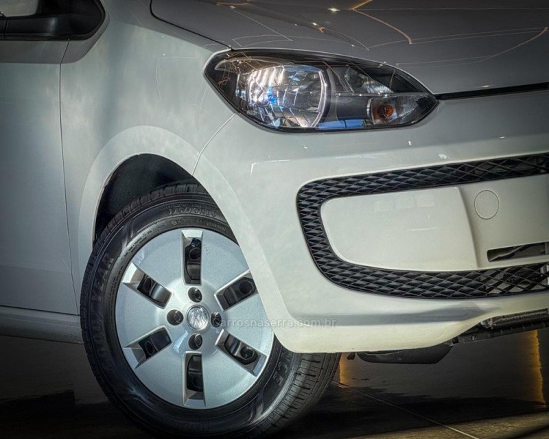 UP 1.0 TSI MOVE UP 12V FLEX 4P MANUAL - 2016 - GARIBALDI