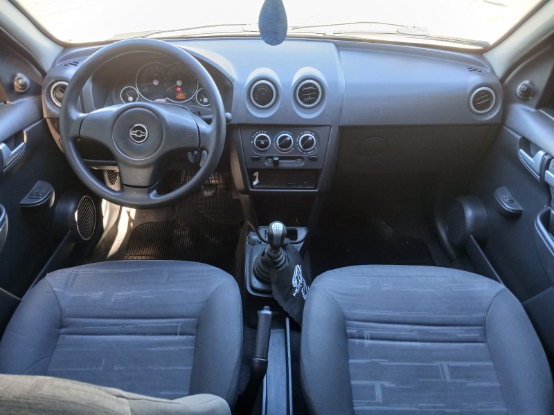 PRISMA 1.4 MPFI MAXX 8V FLEX 4P MANUAL - 2011 - FARROUPILHA