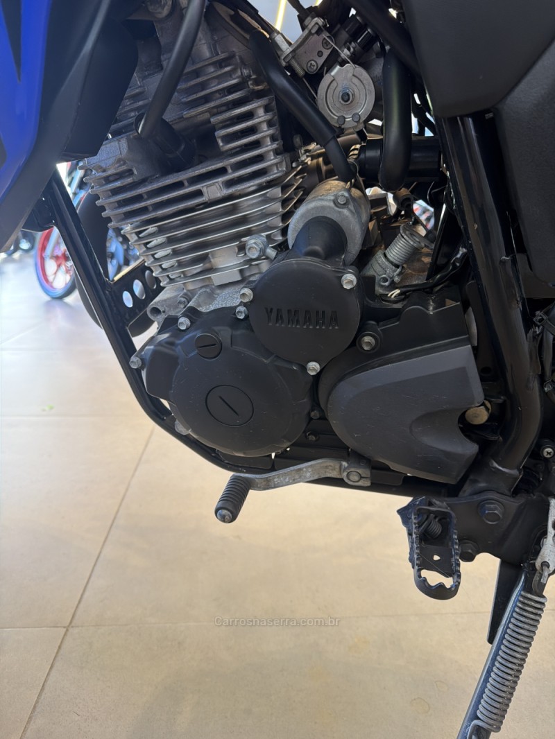 XTZ 250 LANDER - 2023 - VERANóPOLIS