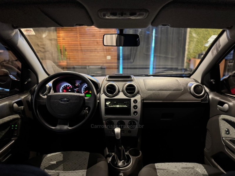 FIESTA 1.6 MPI CLASS 8V GASOLINA 4P MANUAL - 2013 - FARROUPILHA