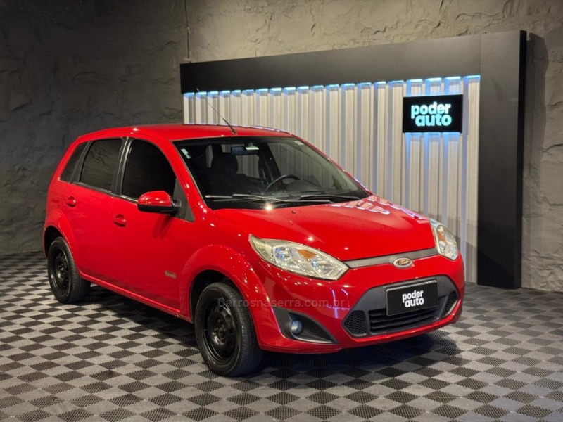 fiesta 1.6 mpi class 8v gasolina 4p manual 2013 farroupilha
