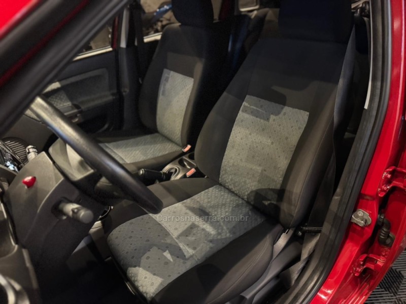 FIESTA 1.6 MPI CLASS 8V GASOLINA 4P MANUAL - 2013 - FARROUPILHA