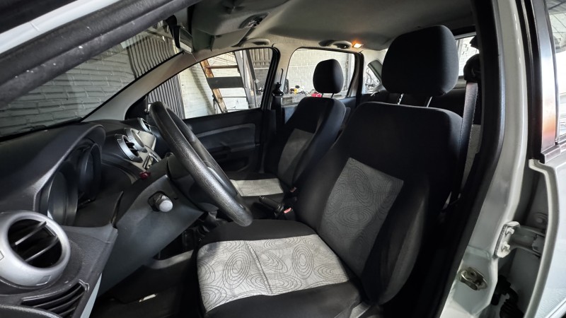 FIESTA 1.0 MPI SEDAN 8V FLEX 4P MANUAL - 2009 - FELIZ