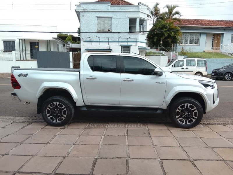HILUX 2.8 SRX PLUS 4X4 CD TURBO DIESEL 4P AUTOMÁTICO - 2024 - NOVO HAMBURGO