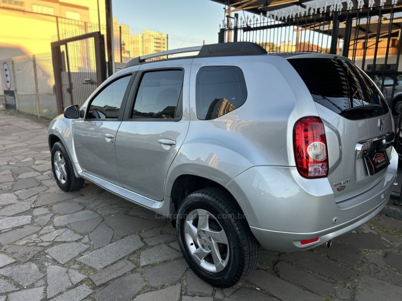 DUSTER 2.0 DYNAMIQUE 4X2 16V FLEX 4P AUTOMÁTICO - 2015 - CAXIAS DO SUL
