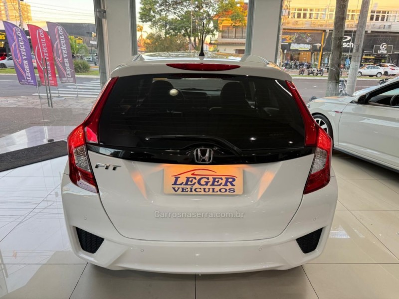 FIT 1.5 LX 16V FLEX 4P AUTOMÁTICO - 2017 - SãO LEOPOLDO