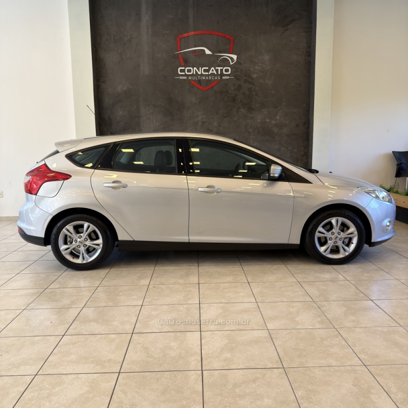 FOCUS 1.6 SE 16V FLEX 4P AUTOMÁTICO - 2014 - FARROUPILHA