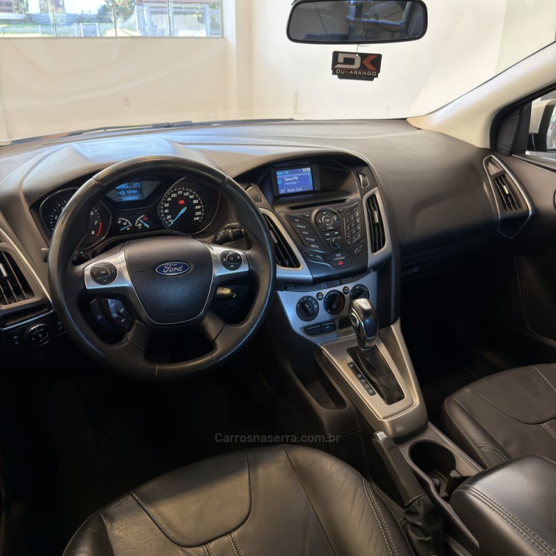 FOCUS 1.6 SE 16V FLEX 4P AUTOMÁTICO - 2014 - FARROUPILHA