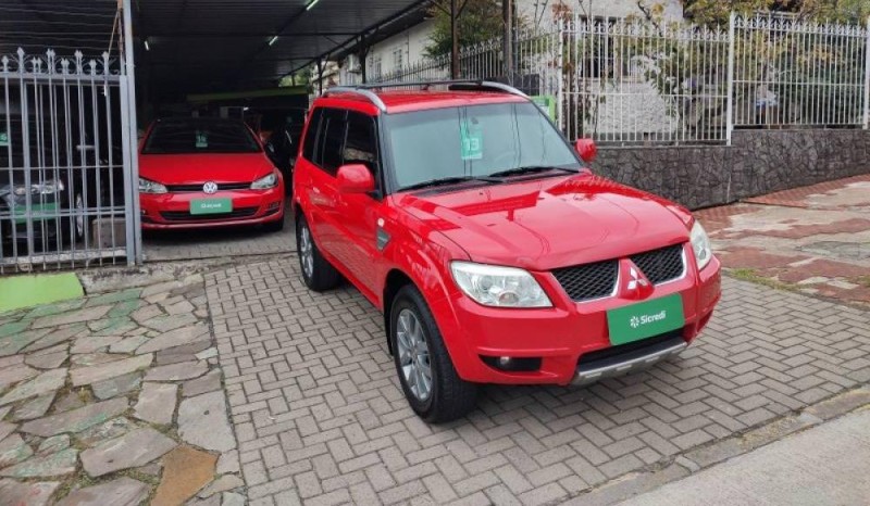 PAJERO TR4 2.0 4X2 16V 140CV FLEX 4P AUTOMÁTICO - 2013 - CAXIAS DO SUL