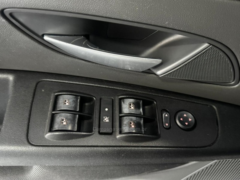 PUNTO 1.6 ESSENCE 16V FLEX 4P MANUAL - 2012 - CAXIAS DO SUL