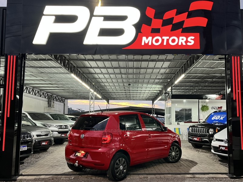 FOX 1.0 MI 8V FLEX 4P MANUAL - 2011 - CAXIAS DO SUL