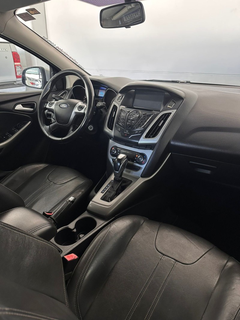 FOCUS 2.0 SE PLUS 16V FLEX 4P AUTOMÁTICO - 2015 - FARROUPILHA