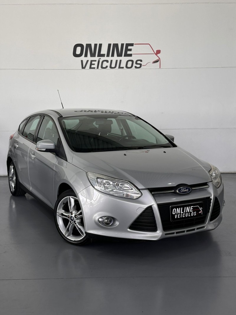 FOCUS 2.0 SE PLUS 16V FLEX 4P AUTOMÁTICO - 2015 - FARROUPILHA
