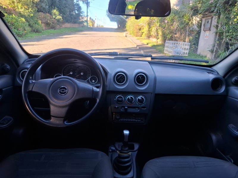 PRISMA 1.4 MPFI MAXX 8V FLEX 4P MANUAL - 2011 - CAXIAS DO SUL