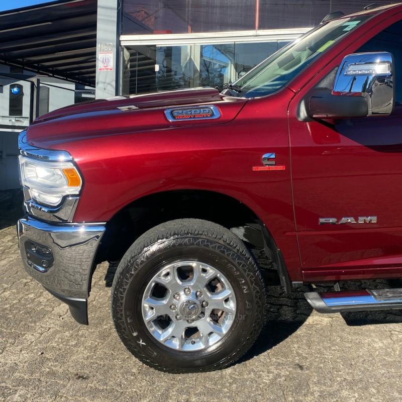 2500 LARAMIE 6.7 CD 4X4 TDI DIESEL 4P AUTOMÁTICA - 2024 - MONTENEGRO