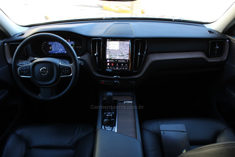 XC60 2.0 T8 RECHARGE PLUS AWD HIBRIDO 4P AUTOMÁTICO - 2023 - CAXIAS DO SUL