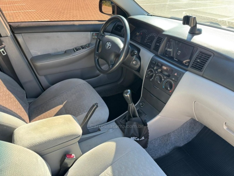 COROLLA 1.8 XEI 16V GASOLINA 4P MANUAL - 2004 - CAXIAS DO SUL