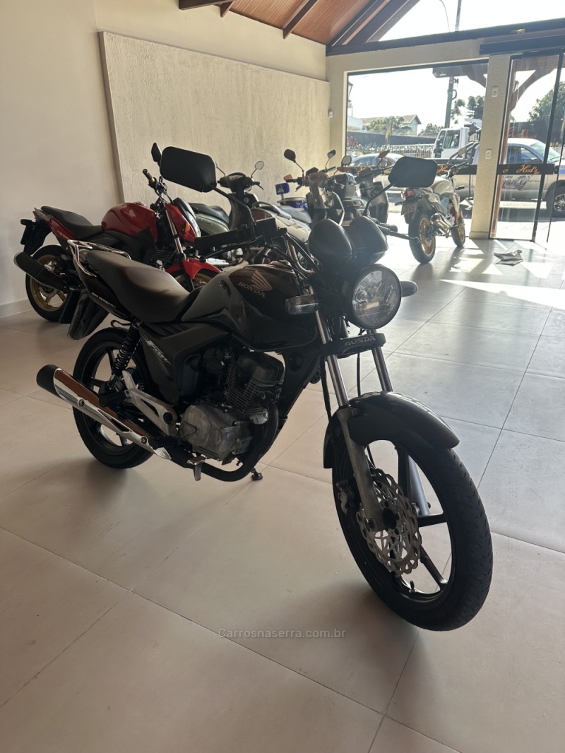 CG 150 FAN ESI - 2010 - CANELA