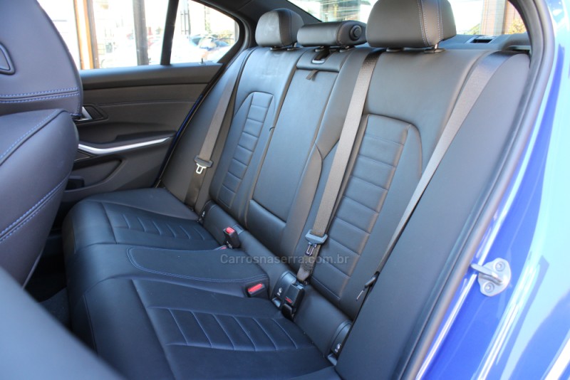 320I 2.0 M SPORT 16V TURBO GASOLINA 4P AUTOMÁTICO - 2025 - CAXIAS DO SUL