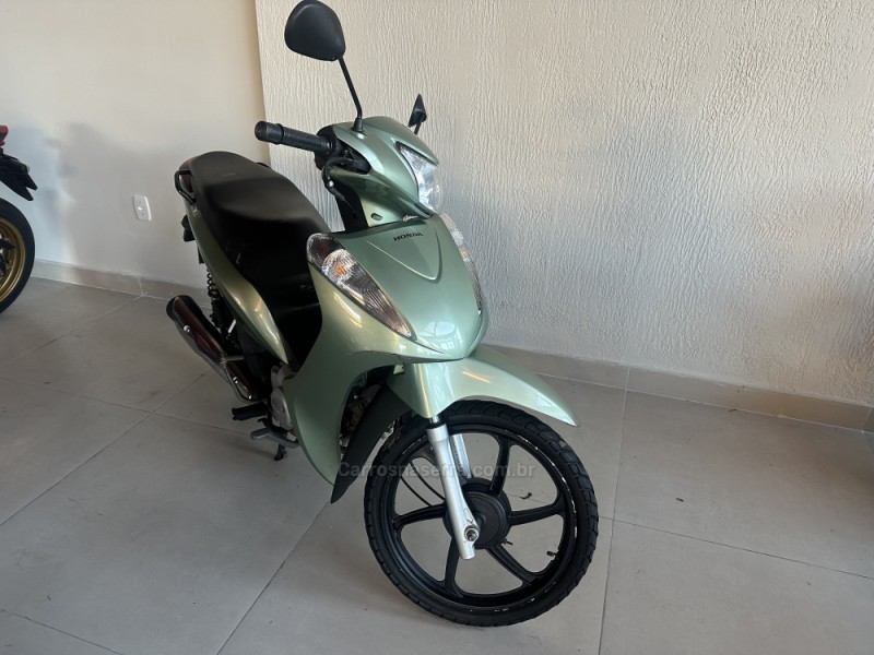 BIZ 125 ES - 2011 - CANELA