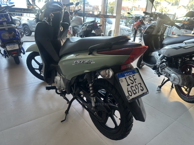 BIZ 125 ES - 2011 - CANELA