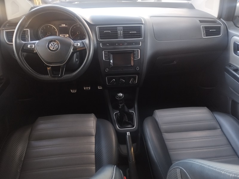 CROSSFOX 1.6 MSI FLEX 16V 4P MANUAL - 2017 - VERANóPOLIS