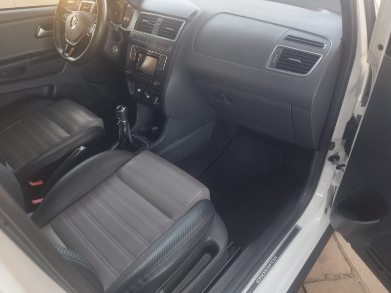 CROSSFOX 1.6 MSI FLEX 16V 4P MANUAL - 2017 - VERANóPOLIS