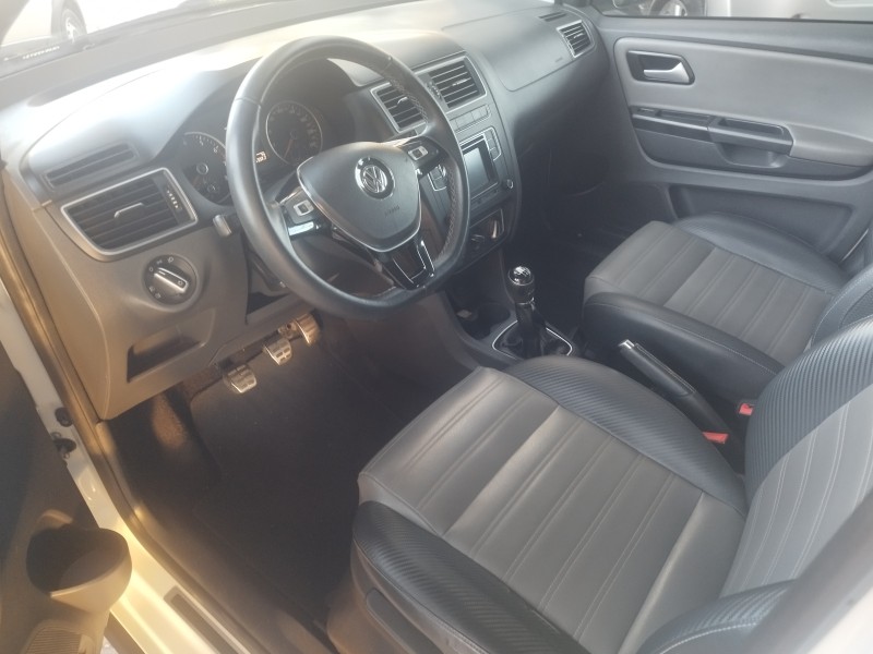 CROSSFOX 1.6 MSI FLEX 16V 4P MANUAL - 2017 - VERANóPOLIS