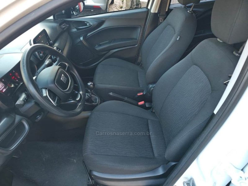 CRONOS 1.3 DRIVE 8V FLEX 4P MANUAL - 2024 - GUAPORé