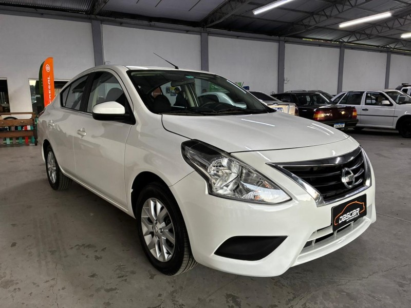VERSA 1.6 16V FLEX SV 4P XTRONIC - 2018 - BOM PRINCíPIO