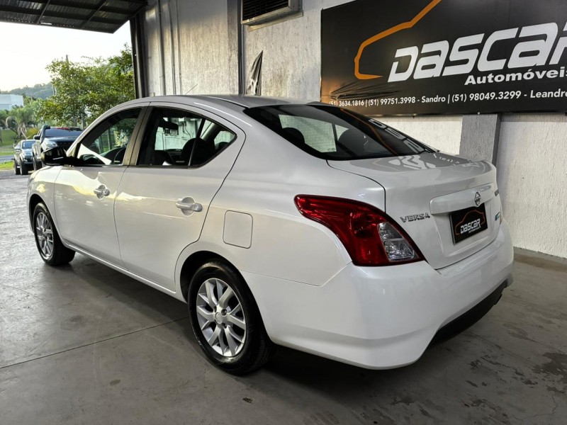 VERSA 1.6 16V FLEX SV 4P XTRONIC - 2018 - BOM PRINCíPIO