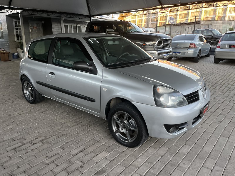 CLIO 1.0 CAMPUS 16V FLEX 2P MANUAL - 2011 - CAXIAS DO SUL