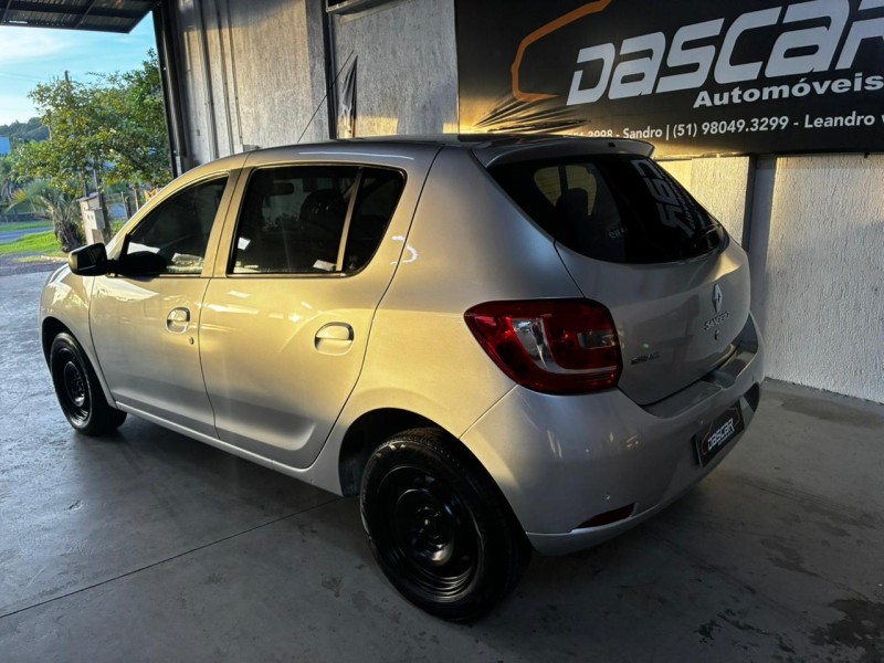 SANDERO 1.0 EXPRESSION 12V FLEX 4P MANUAL - 2018 - BOM PRINCíPIO