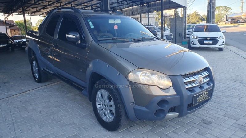 STRADA 1.8 MPI ADVENTURE CD 16V FLEX 2P MANUAL - 2011 - CAXIAS DO SUL