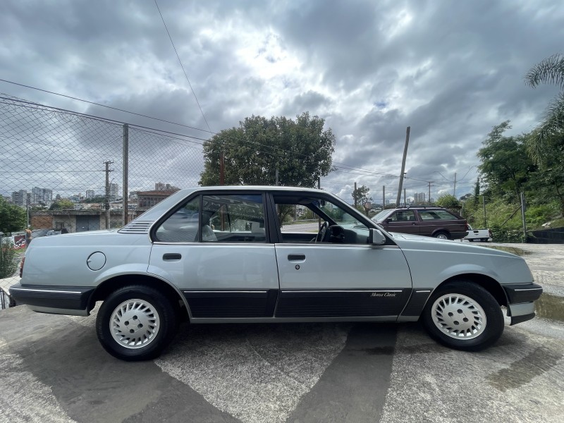 MONZA 2.0 MPFI CLASSIC SE 8V GASOLINA 4P MANUAL - 1987 - CAXIAS DO SUL